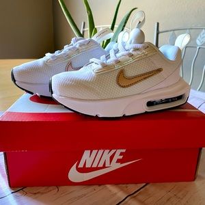 Nike Air Max INTRLK Lite HD